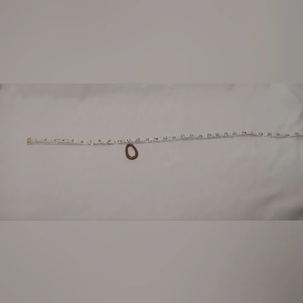 5/$25 CLEARANCE Brown oval resin necklace